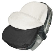 car seat with fleece cuddle bag in black