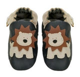 pair of leather shoes for babies in black with lion design